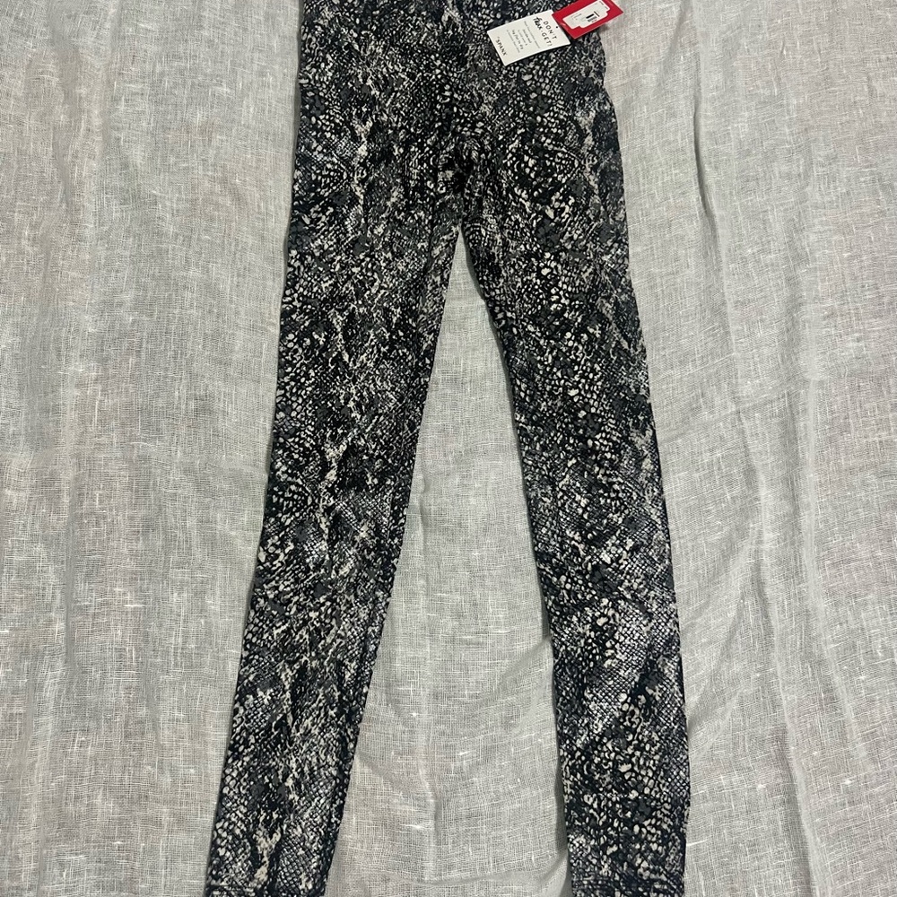 Spanx leggings size S.